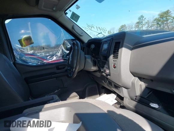 2016 Nissan NV Cargo SV z VIN 1N6BF0LY0GN805855, wystawiony jako IAAI lot #41849743 z przebiegiem Nie podano mil oraz . Historia ofert i sprzedaży dostępna na DreamBid. Obrazek 5.