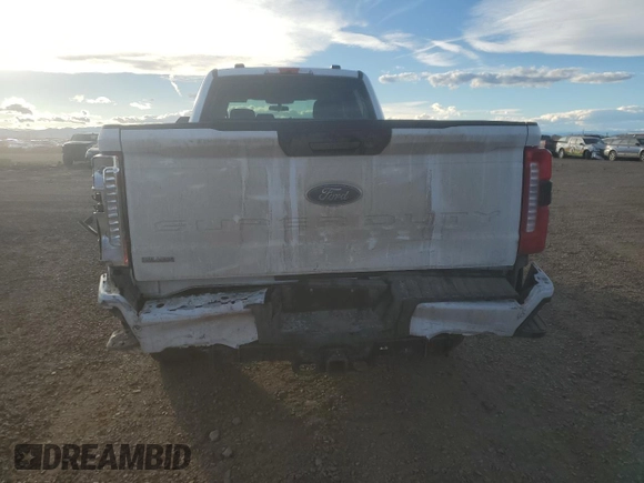2023 Ford F-250 XL with VIN 1FT8W2BNXPED38850, listed as a Copart auction lot 46600915 with 46,278 mi miles and Salvage title. Bid and sale history available at DreamBid. Image 6.