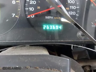 2001 Jeep Grand Cherokee Laredo with VIN 1J4GW48S11C578001, listed as a IAAI auction lot 41671318 with 263,694 mi miles. Bid and sale history available at carsss.com. Image 7.