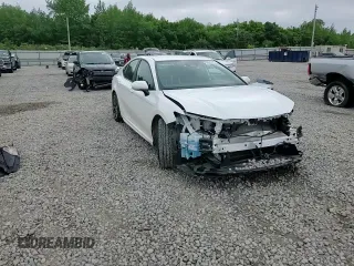2025 Toyota Camry LE z VIN 4T1DAACK6SU025512, wystawiony jako Copart lot #54516175 z przebiegiem 11 046 mil mil oraz Czysty tytuł • Clean title. Historia ofert i sprzedaży dostępna na DreamBid. Obrazek 14.