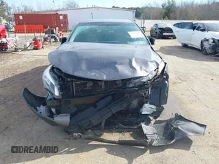 2016 Toyota Avalon Limited with VIN 4T1BK1EB5GU205833, listed as a IAAI auction lot 41352698 with 152,809 mi miles. Bid and sale history available at carsss.com. Image 13.