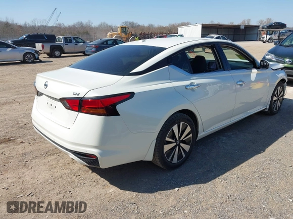2019 Nissan Altima 2.5 SV with VIN 1N4BL4DV0KC116402, listed as a IAAI auction lot 41772384 with 80,240 mi miles. Bid and sale history available at carsss.com. Image 4.