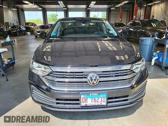 2023 Volkswagen Jetta SE with VIN 3VWEM7BUXPM009957, listed as a IAAI auction lot 42805780 with 2,429 mi miles and . Bid and sale history available at DreamBid. Image 32.