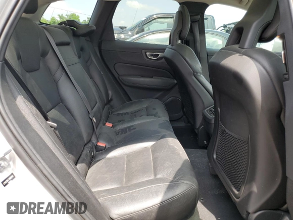 2018 Volvo XC60 Inscription with VIN LYVA22RL7JB083793, listed as a Copart auction lot 55104384 with 85,535 mi miles and . Bid and sale history available at DreamBid. Image 10.