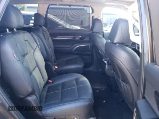 2023 Kia Telluride SX X-Line with VIN 5XYP5DGC8PG333753, listed as a Copart auction lot 43980934 with 12,673 mi miles and Salvage title. Bid and sale history available at DreamBid. Image 10.
