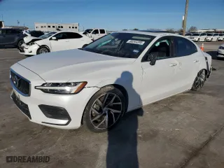 2020 Volvo S60 Momentum with VIN 7JR102FK4LG060238, listed as a Copart auction lot 88344205 with 74,720 mi miles and Salvage Title. Bid and sale history available at carsss.com. Image 1.