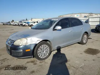2010 Volkswagen Jetta Sedan S with VIN 3VWJZ7AJ3AM003870, listed as a Copart auction lot 88937865 with 186,273 mi miles and Salvage Title. Bid and sale history available at carsss.com. Image 1.