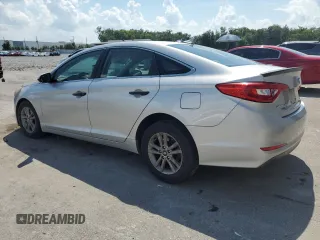 2015 Hyundai Sonata SE z VIN 5NPE24AF6FH108144, wystawiony jako Copart lot #58140065 z przebiegiem 126 031 mil mil oraz Szkoda całkowita • Salvage title. Historia ofert i sprzedaży dostępna na DreamBid. Obrazek 2.