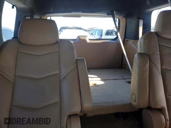 2017 Cadillac Escalade Platinum z VIN 1GYS4DKJ7HR387478, wystawiony jako Copart lot #88037515 z przebiegiem Nie podano mil oraz Szkoda całkowita • Salvage title. Historia ofert i sprzedaży dostępna na DreamBid. Obrazek 10.