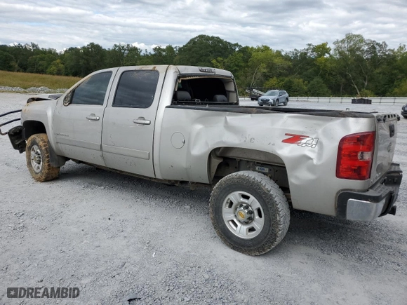 2008 Chevrolet Silverado 2500HD Work Truck with VIN 1GCHK23K88F210702, listed as a Copart auction lot 71915414 with 0 mi miles and Salvage Title. Bid and sale history available at carsss.com. Image 2.