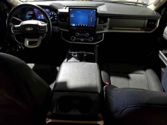 2024 Ford Expedition Max XLT с VIN 1FMJK1H8XREA60409, выставлен на аукционе Copart как лот 46450455 с пробегом 23 351 миль миль и Чистый • Clean title. История ставок и продаж доступна на DreamBid. Изображение 8.