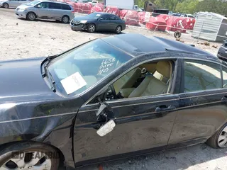 2010 Honda Accord EX-L z VIN 1HGCP2F80AA136658, wystawiony jako IAAI lot #42002868 z przebiegiem 160 450 mil mil oraz . Historia ofert i sprzedaży dostępna na DreamBid. Obrazek 6.