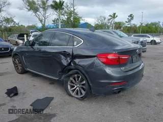 2015 BMW X6 xDrive35i z VIN 5UXKU2C59F0N76242, wystawiony jako IAAI lot #41714644 z przebiegiem 170 851 mil mil oraz . Historia ofert i sprzedaży dostępna na DreamBid. Obrazek 3.
