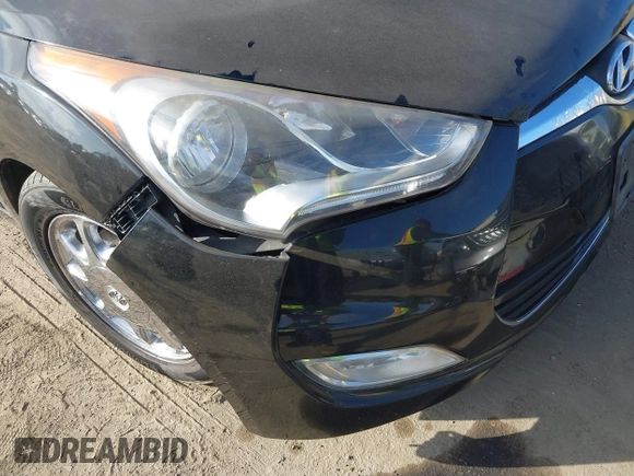 2013 Hyundai Veloster w/Gray Int with VIN KMHTC6AD1DU141372, listed as a IAAI auction lot 41349170 with 1 mi miles. Bid and sale history available at carsss.com. Image 6.