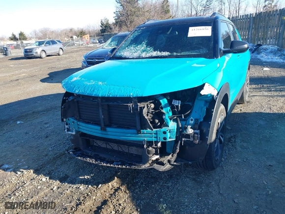 2021 Chevrolet TrailBlazer RS with VIN KL79MUSL3MB003704, listed as a IAAI auction lot 41266856 with 66,262 mi miles. Bid and sale history available at carsss.com. Image 6.