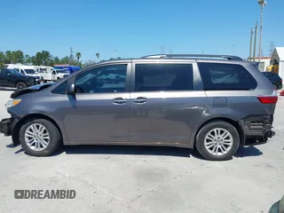 2017 Toyota Sienna XLE Auto Access Seat with VIN 5TDYZ3DC4HS856263, listed as a IAAI auction lot 42003167 with 100,105 mi miles. Bid and sale history available at carsss.com. Image 15.