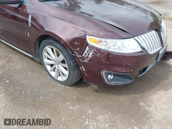 2009 Lincoln MKS z VIN 1LNHM93R09G612169, wystawiony jako IAAI lot #42126437 z przebiegiem 158 393 mil mil oraz . Historia ofert i sprzedaży dostępna na DreamBid. Obrazek 18.