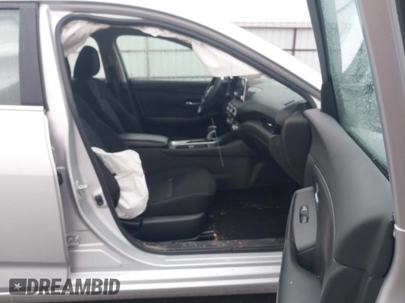 2021 Nissan Sentra SV with VIN 3N1AB8CV6MY286200, listed as a IAAI auction lot 41742186 with 68,851 mi miles and . Bid and sale history available at DreamBid. Image 5.