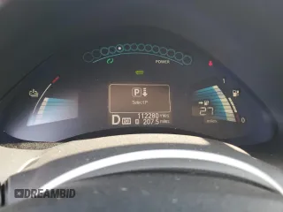 2015 Nissan LEAF SL z VIN 1N4AZ0CP8FC325849, wystawiony jako Copart lot #59223605 z przebiegiem 112 280 mil mil oraz Szkoda całkowita • Salvage title. Historia ofert i sprzedaży dostępna na DreamBid. Obrazek 9.