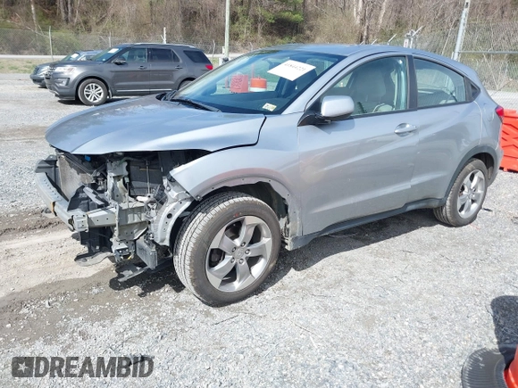 2017 Honda HR-V LX with VIN 3CZRU6H33HM729657, listed as a IAAI auction lot 41844221 with 181,047 mi miles. Bid and sale history available at carsss.com. Image 2.