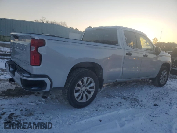 2019 Chevrolet Silverado 1500 Custom with VIN 1GCRYBEH7KZ416040, listed as a Copart auction lot 89001255 with 84,320 mi miles and Salvage Title. Bid and sale history available at DreamBid. Image 3.