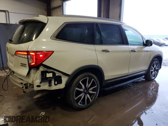 2020 Honda Pilot Touring 8-Passenger with VIN 5FNYF6H98LB058712, listed as a Copart auction lot 43622815 with 81,854 mi miles and Salvage Title. Bid and sale history available at DreamBid. Image 3.