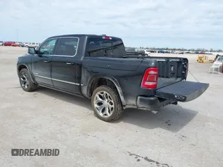 2019 Ram 1500 Limited z VIN 1C6SRFHT1KN752190, wystawiony jako IAAI lot #42015675 z przebiegiem 92 479 mil mil oraz . Historia ofert i sprzedaży dostępna na DreamBid. Obrazek 3.