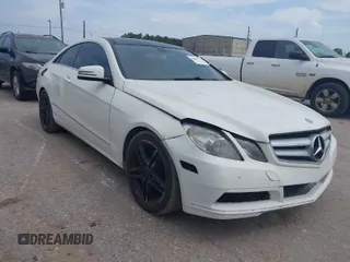 2012 Mercedes-Benz E 350 with VIN WDDKJ5KB4CF130789, listed as a IAAI auction lot 42083917 with 174,189 mi miles and . Bid and sale history available at DreamBid. Image 1.