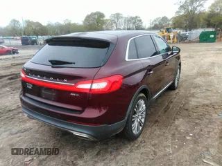 2017 Lincoln MKX Reserve z VIN 2LMPJ8LR3HBL26227, wystawiony jako IAAI lot #41921086 z przebiegiem 131 815 mil mil oraz . Historia ofert i sprzedaży dostępna na DreamBid. Obrazek 4.