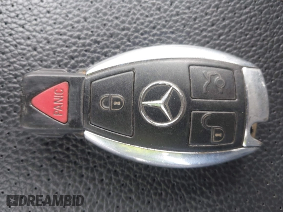 2012 Mercedes-Benz GLK 350 with VIN WDCGG8HB9CF751639, listed as a IAAI auction lot 42122764 with 177,412 mi miles and . Bid and sale history available at carsss.com. Image 11.