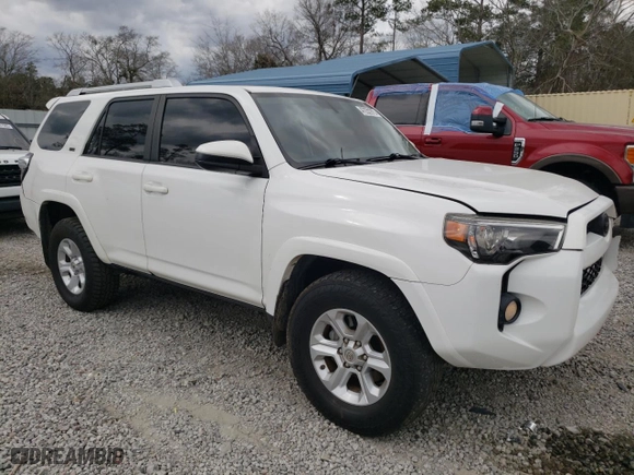 2018 Toyota 4Runner SR5 with VIN JTEZU5JR5J5172000, listed as a Copart auction lot 47231275 with 104,176 mi miles and Salvage Title. Bid and sale history available at carsss.com. Image 4.
