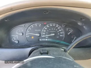 2001 Ford Explorer XLT with VIN 1FMZU63E01ZA13443, listed as a Copart auction lot 42386555 with 226,584 mi miles and Salvage title. Bid and sale history available at DreamBid. Image 9.