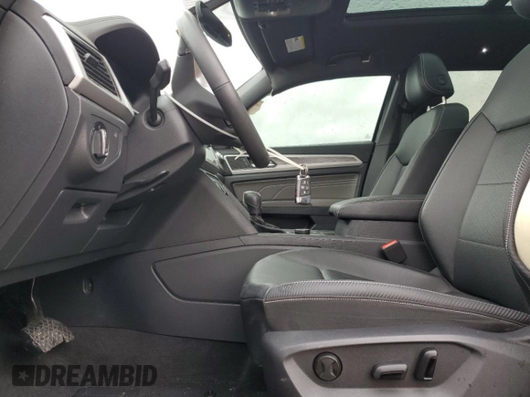2022 Volkswagen Atlas SE with VIN 1V2KE2CA8NC228780, listed as a Copart auction lot 50834255 with 36,915 mi miles and Salvage title. Bid and sale history available at DreamBid. Image 7.
