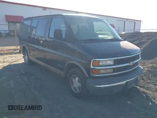 2000 Chevrolet Express Cargo Van w/YF7 with VIN 1GBFG15R6Y1173065, listed as a IAAI auction lot 41357260 with 242,540 mi miles. Bid and sale history available at carsss.com. Image 1.