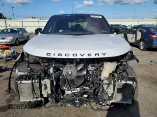 2022 Land Rover Discovery HSE R-Dynamic with VIN SALRM4EU4N2460992, listed as a Copart auction lot 60807804 with 42,244 mi miles and Salvage Title. Bid and sale history available at carsss.com. Image 5.