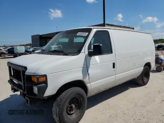 2008 Ford Econoline Cargo Commercial with VIN 1FTNE14W98DB42024, listed as a Copart auction lot 45402915 with 3,667,887 mi miles and Salvage Title. Bid and sale history available at carsss.com. Image 1.