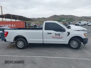 2022 Ford F-150 XL with VIN 1FTMF1CB4NKE51463, listed as a IAAI auction lot 42034226 with 82,658 mi miles and . Bid and sale history available at DreamBid. Image 13.