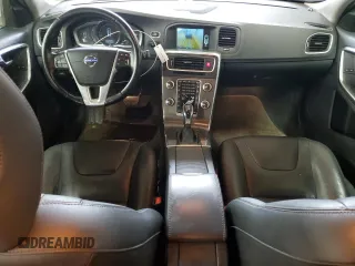 2015 Volvo V60 T5 Drive-E Platinum with VIN YV140MEM8F1261054, listed as a Copart auction lot 58130135 with 123,796 mi miles and Salvage title. Bid and sale history available at DreamBid. Image 8.