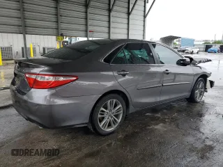 2015 Toyota Camry XLE z VIN 4T1BF1FKXFU002986, wystawiony jako Copart lot #56535815 z przebiegiem 163 382 mil mil oraz Szkoda całkowita • Salvage title. Historia ofert i sprzedaży dostępna na DreamBid. Obrazek 3.