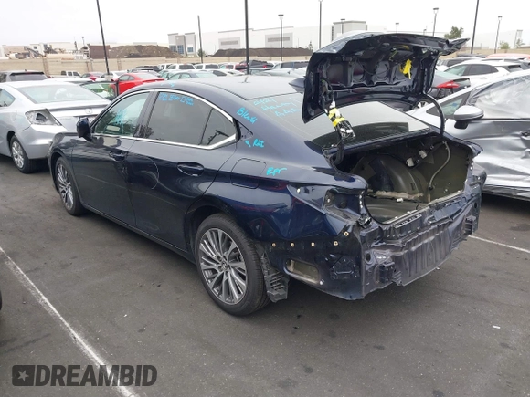 2021 Lexus ES with VIN 58ADZ1B13MU092310, listed as a IAAI auction lot 41878570 with 34,401 mi miles. Bid and sale history available at carsss.com. Image 3.