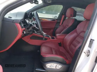 2022 Porsche Macan Turbo with VIN WP1AF2A53NLB31632, listed as a Copart auction lot 54890115 with 31,880 mi miles and Salvage title. Bid and sale history available at DreamBid. Image 7.