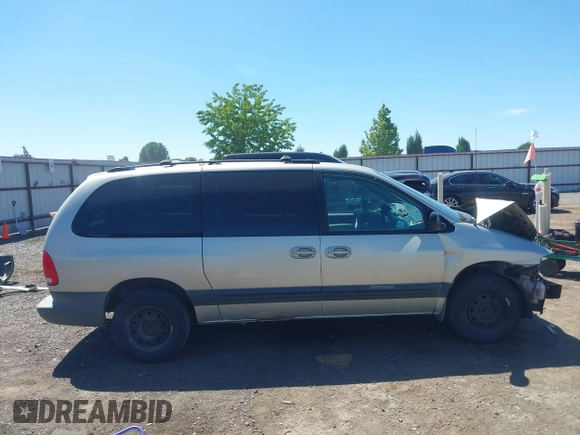 2000 Dodge Caravan SE with VIN 2B4GP44G4YR711580, listed as a IAAI auction lot 42367522 with 259,409 mi miles and . Bid and sale history available at DreamBid. Image 14.