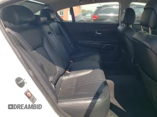 2016 Kia K900 Premium with VIN KNALT4D30G6031379, listed as a Copart auction lot 68472634 with 65,668 mi miles and Salvage Title. Bid and sale history available at carsss.com. Image 10.