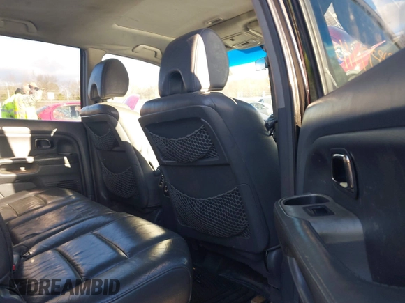 2008 Honda Pilot EX-L with VIN 5FNYF18558B039347, listed as a IAAI auction lot 41117582 with 226,465 mi miles. Bid and sale history available at carsss.com. Image 8.