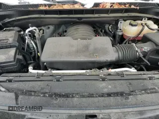 2022 Chevrolet Suburban RST z VIN 1GNSKEKL2NR344348, wystawiony jako Copart lot #84170974 z przebiegiem 30 927 mil mil oraz Szkoda całkowita • Salvage title. Historia ofert i sprzedaży dostępna na DreamBid. Obrazek 14.
