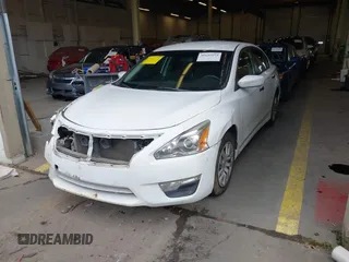 2015 Nissan Altima SV with VIN 1N4AL3AP7FC436155, listed as a IAAI auction lot 41642154 with 85,977 mi miles and . Bid and sale history available at DreamBid. Image 6.