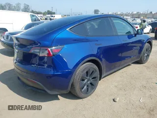 2024 Tesla Model Y с VIN 7SAYGDED2RF119770, выставлен на аукционе IAAI как лот 42462600 с пробегом 6 712 миль миль и . История ставок и продаж доступна на DreamBid. Изображение 4.