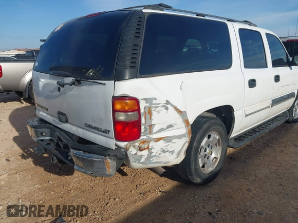 2003 Chevrolet Suburban LT with VIN 3GNEC16ZX3G322144, listed as a IAAI auction lot 41439053 with 239,789 mi miles. Bid and sale history available at carsss.com. Image 6.