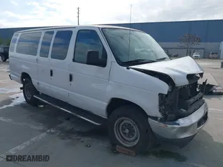 2013 Ford Econoline Wagon XL with VIN 1FBSS3BL4DDA83236, listed as a IAAI auction lot 41477441 with 164,210 mi miles. Bid and sale history available at carsss.com. Image 1.