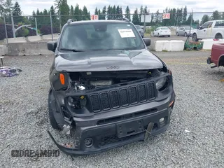 2021 Jeep Renegade Latitude with VIN ZACNJDBB8MPM77202, listed as a IAAI auction lot 42554666 with 18,489 mi miles and . Bid and sale history available at DreamBid. Image 12.